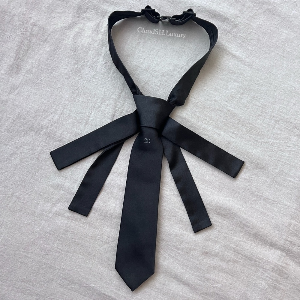 Auth Chanel Classic CC Logo Black Silk Adjustable Necktie - RARE